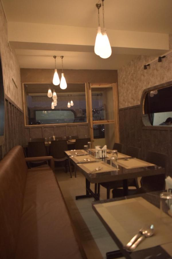 Hotel Travellers Inn Shillong Bagian luar foto